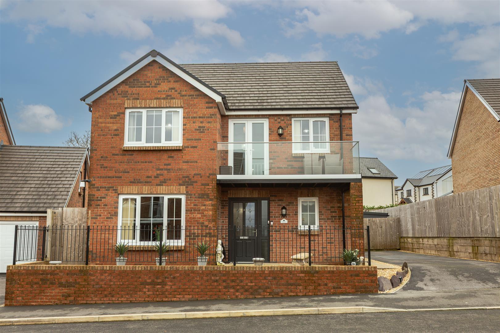 Clos Clemment, Five Roads, Llanelli, SA15 5YQ